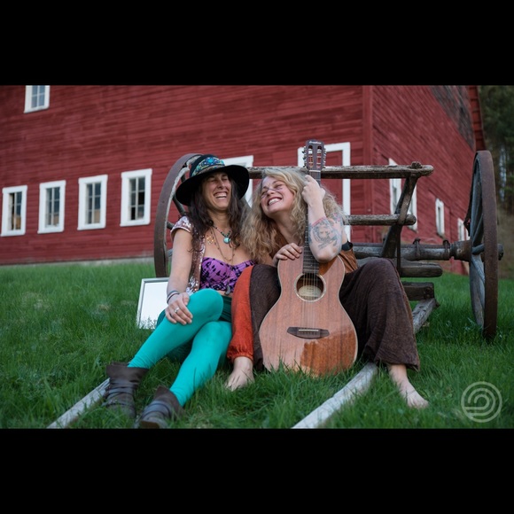 Meet your Posher, Taraleigh - Picture 3 of 8